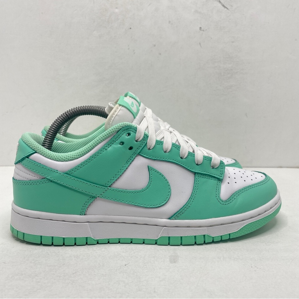 Nike Dunk Low WMNS “Green Glow” 2023 - Picture 4 of 6
